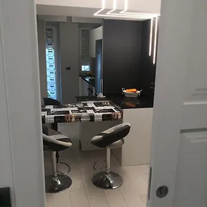 Class New Apartment