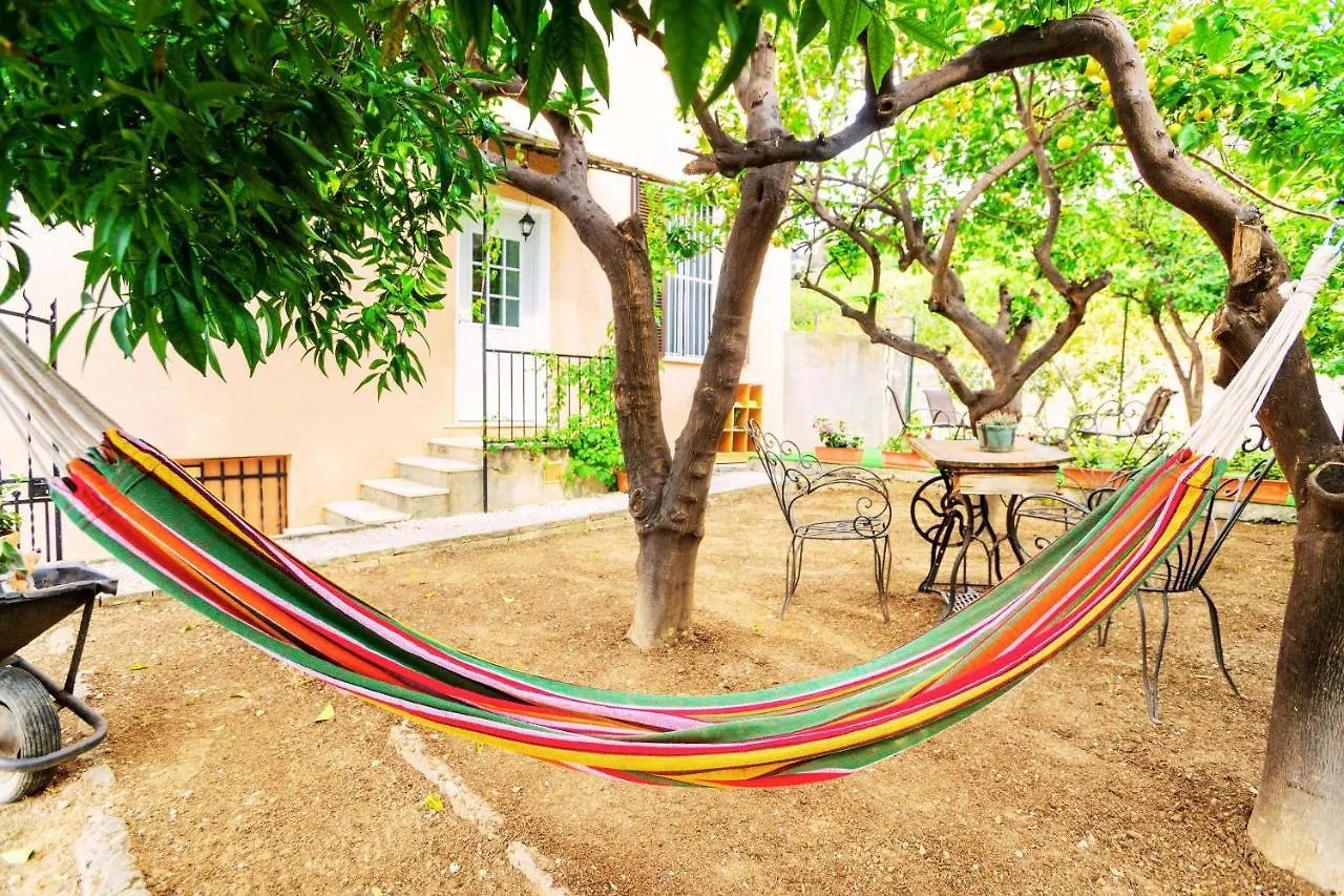 Mare - Ciclabile Giardino E Parcheggio Gratuito Apartment Sanremo 0*,  Italy